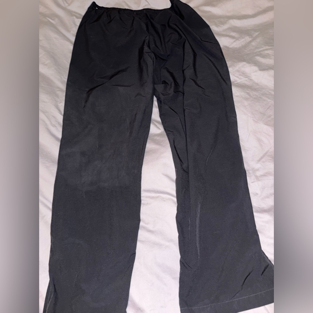 Abercrombie & Fitch Black Relaxed Fit Pants - Picture 4 of 4